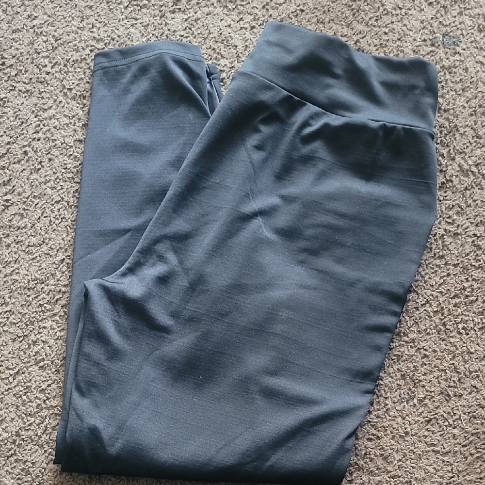 Black Leggings With Faux Leather Down Legs